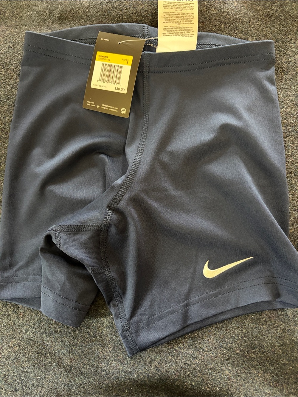 Nike Women’s Navy Athletic Compression Volleyball Shorts 5” NWT Size S